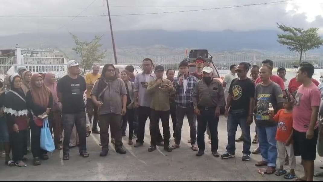 PERNYATAAN SIKAP KOALISI AKTIVIS LOMBOK BERSATU, Menolak Segala Bentuk Blokade di Pelabuhan Poto Tano